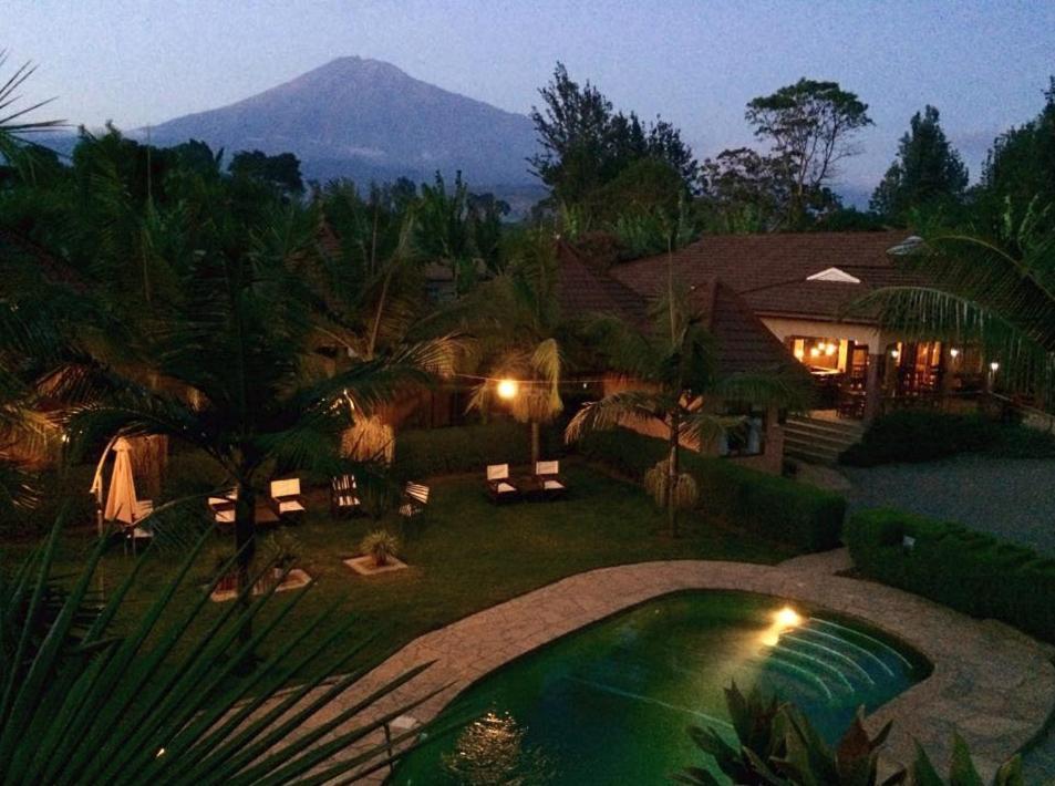 Ahadi Lodge Arusha Exteriér fotografie